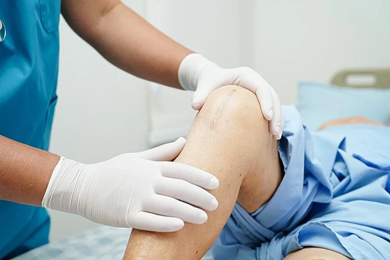 5 Questions to Ask Before Knee Replacement Surgery in Scottsdale, AZ